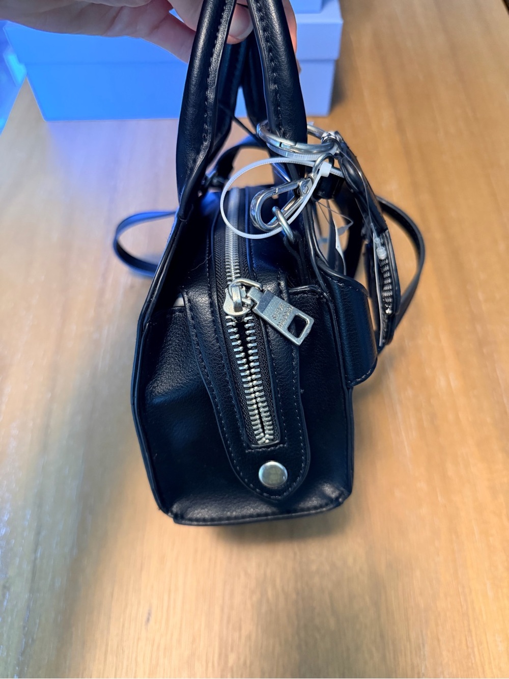 Steve Madden Black Mini Dome Crossbody Satchel - Picture 2 of 5